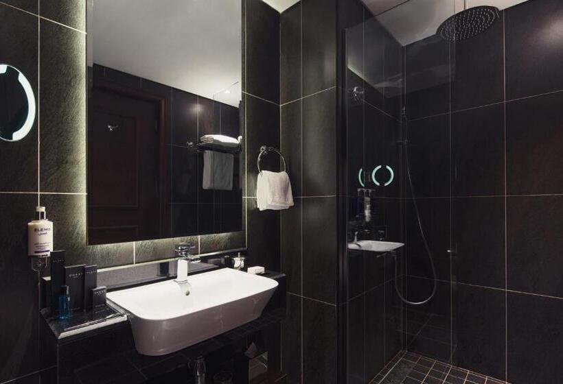 استودیوی پریمیوم, Dukes The Palm Dubai