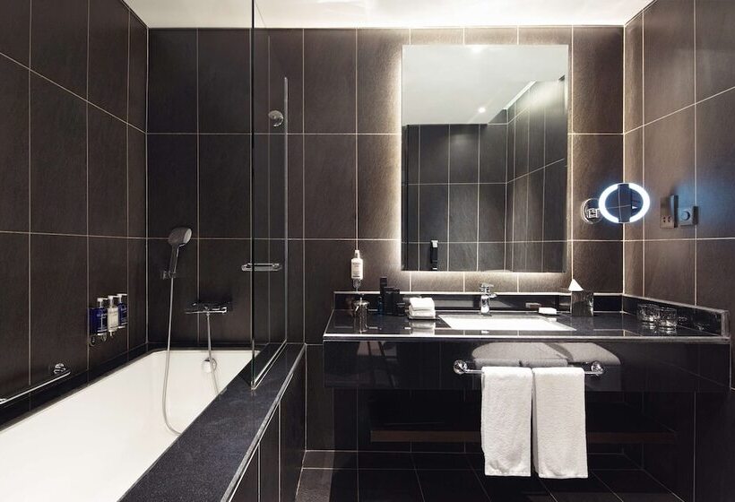 Номер Deluxe, Dukes The Palm Dubai