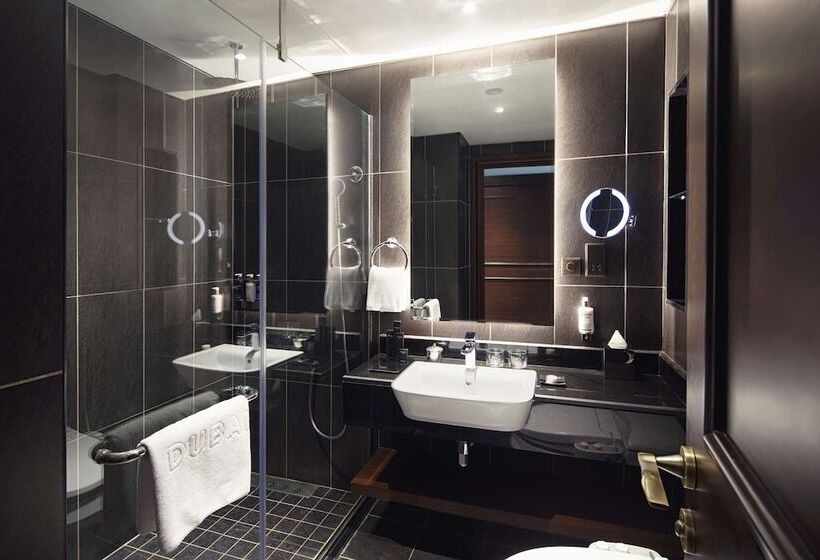 استودیوی سوپریور, Dukes The Palm Dubai