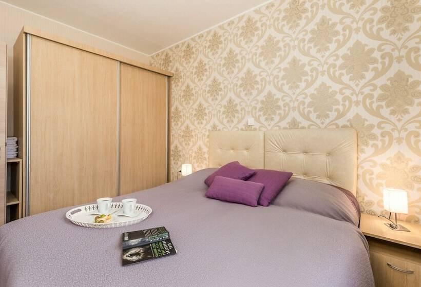 침실 2개 주택, Lando Resort