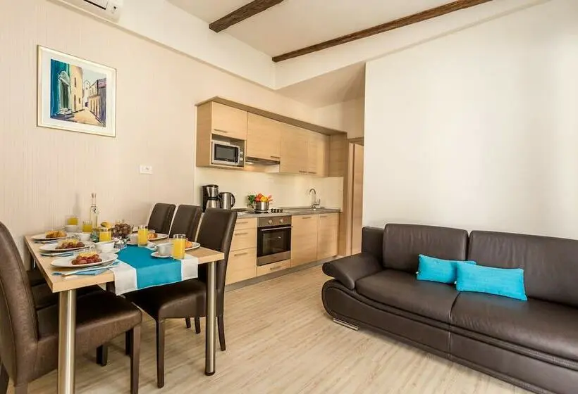 خانه 2 خوابه, Lando Resort