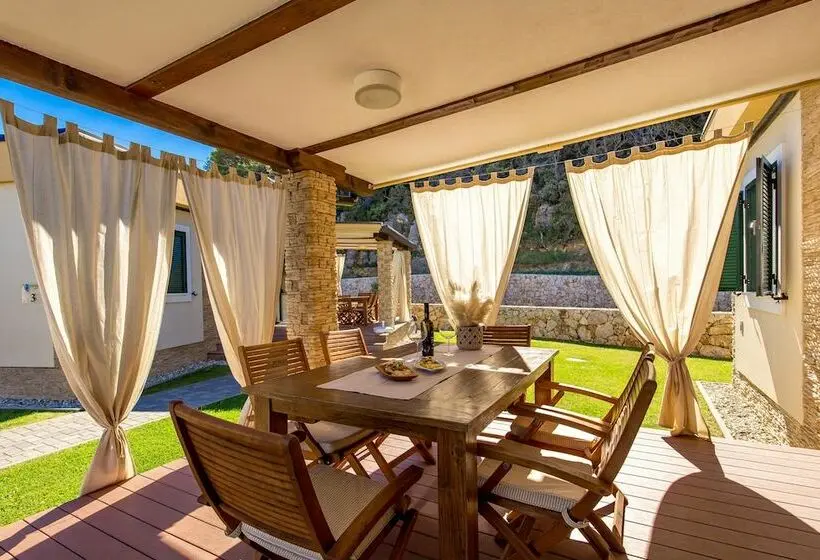 خانه 2 خوابه, Lando Resort