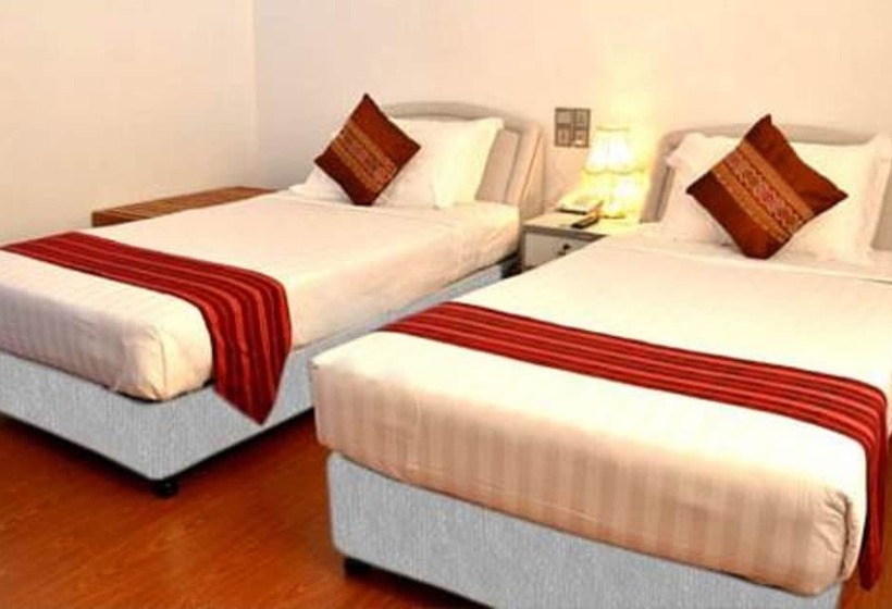 اتاق سوپریور, Myat Nan Taw