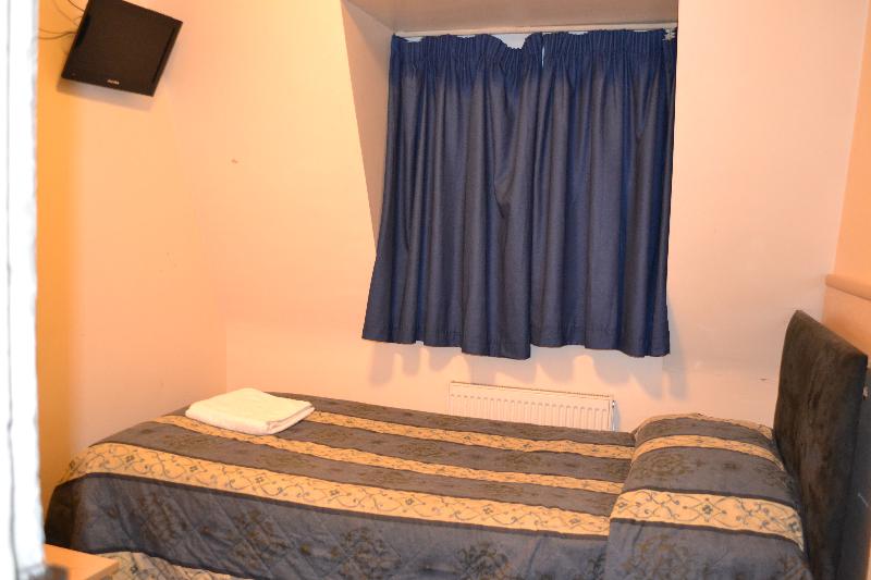 标准单人间, The Blair Victoria