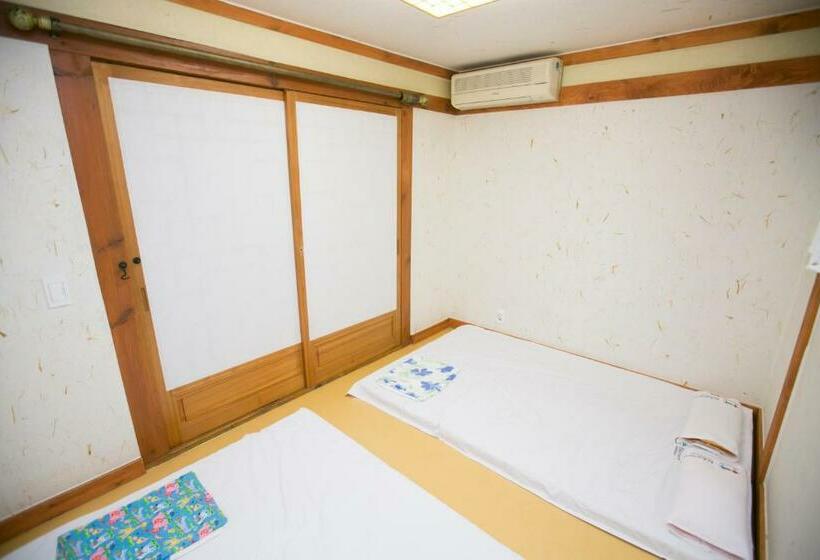 חדר משפחתי, Bukchonmaru Hanok Guesthouse