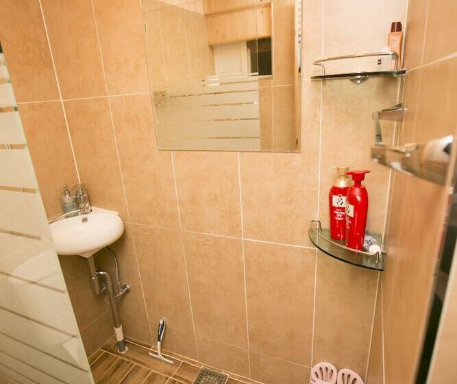 패밀리 룸, Bukchonmaru Hanok Guesthouse