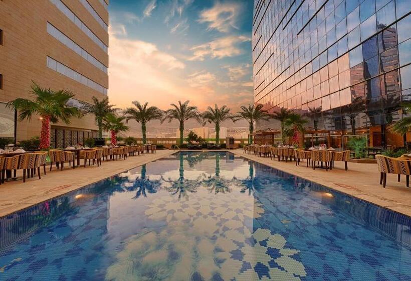 سوییت اجرایی, Holiday Suites Al Azizia