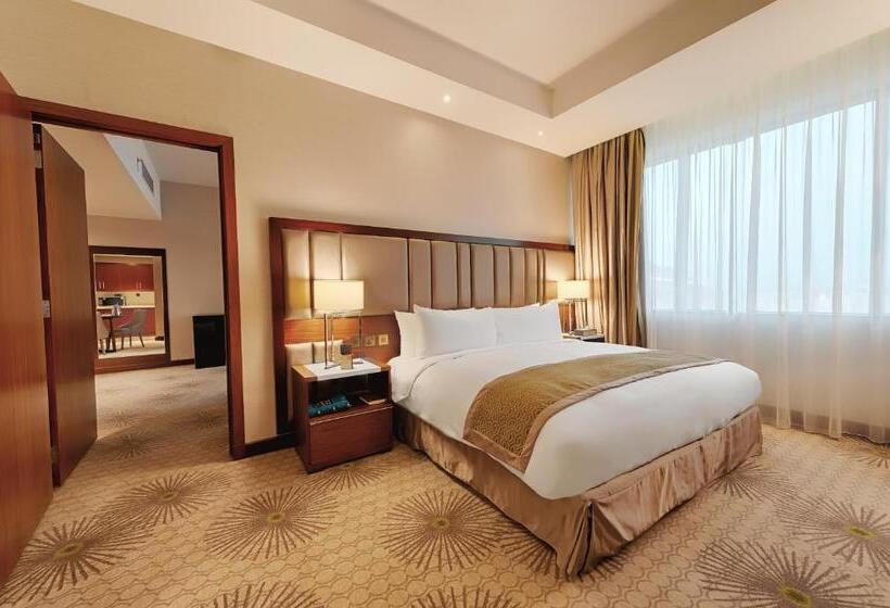 スイート, Holiday Suites Al Azizia