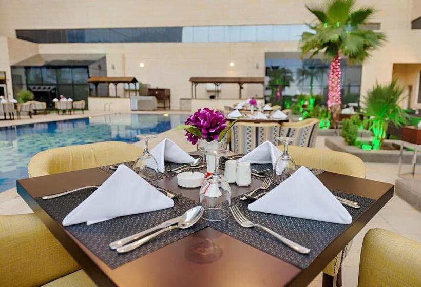 اتاق لوکس, Holiday Suites Al Azizia