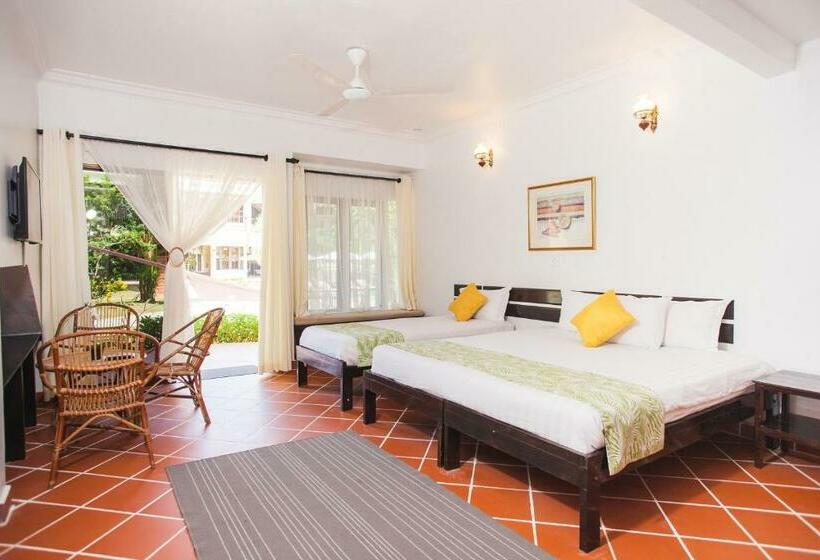 デラックストリプルルーム, Anjungan Beach Resort