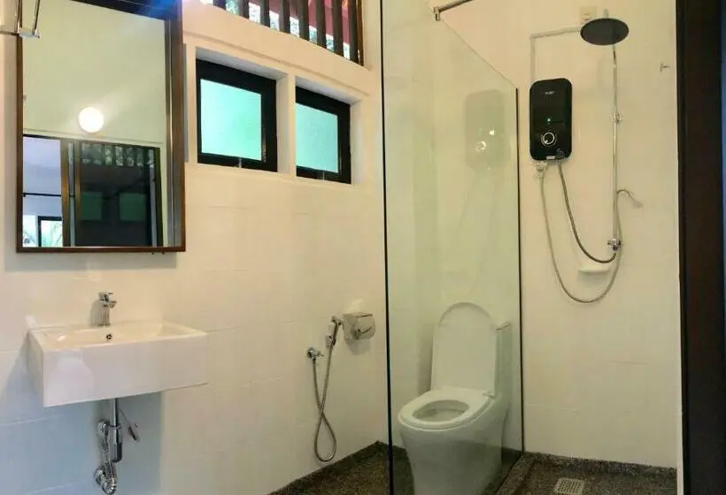 デラックスルーム, Anjungan Beach Resort