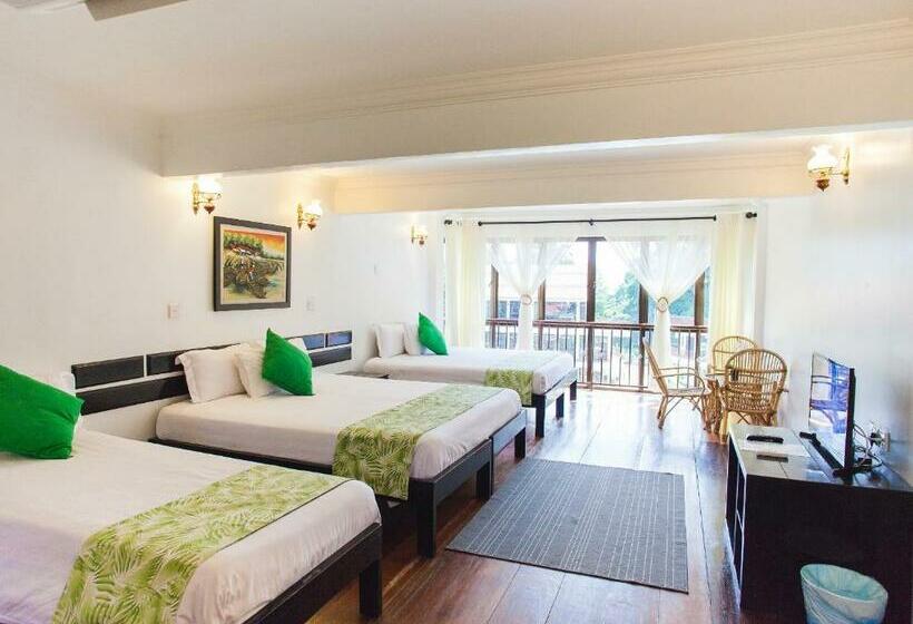 غرفة عائلية, Anjungan Beach Resort