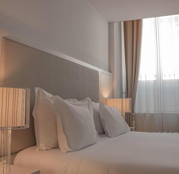 سوییت, Burgus Tribute & Design