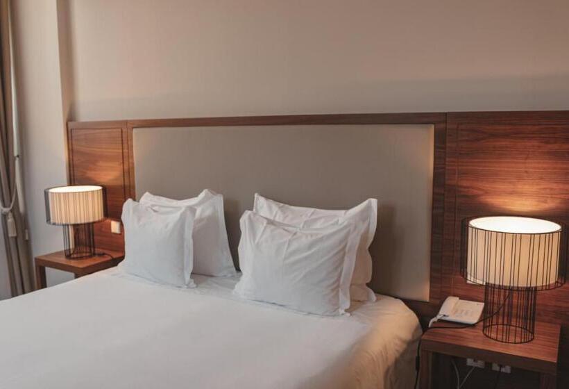 سوییت دوبلکس, Burgus Tribute & Design