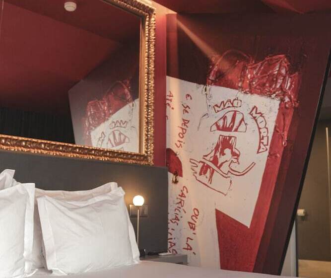 اتاق سوپریور, Burgus Tribute & Design