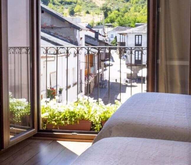 غرفة قياسية, Molina Real