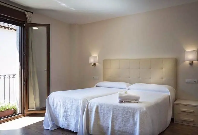 Deluxe Zimmer, Molina Real