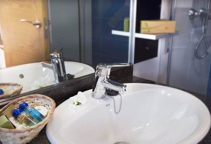 غرفة ديلوكس, Molina Real