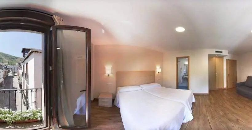 3 Bett Komfort Zimmer, Molina Real