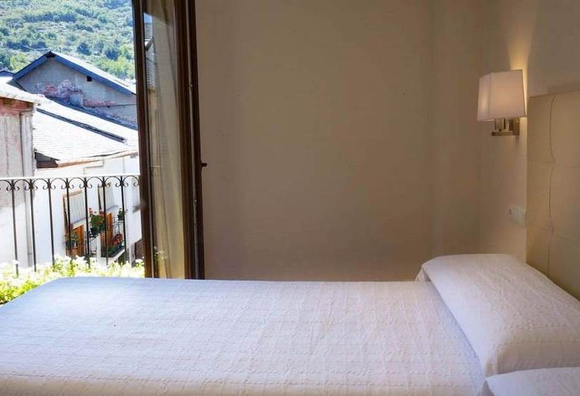 Quarto Familiar, Molina Real