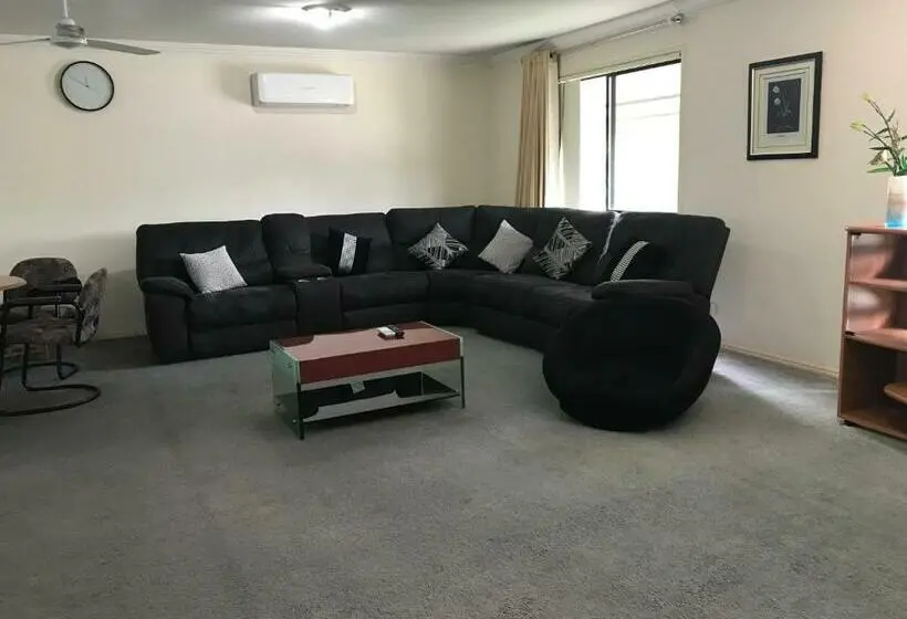 ２ベッドルームアパートメント, Econo Lodge Waterford