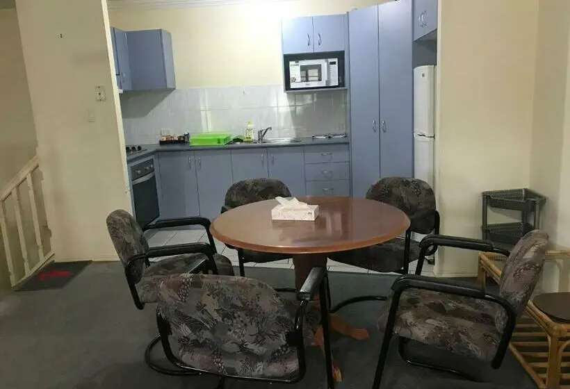 ２ベッドルームアパートメント, Econo Lodge Waterford