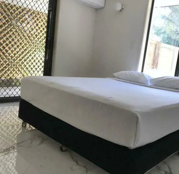 ツーベッドルーム　ヴィラ, Econo Lodge Waterford
