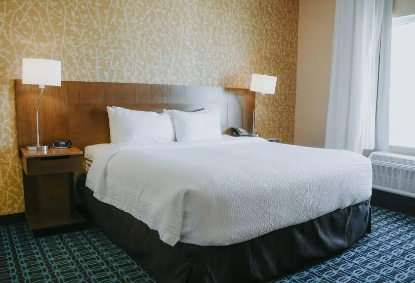 Sviitti, Fairfield Inn & Suites By Marriott Lincoln Airport