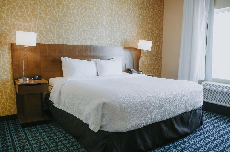 Люкс Кровать Кинг, Fairfield Inn & Suites By Marriott Lincoln Airport