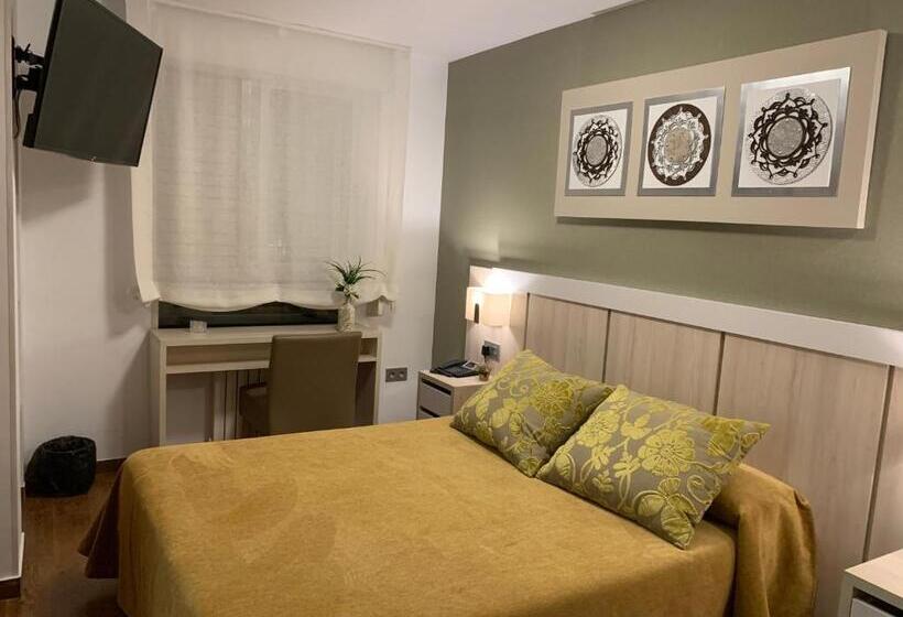 스탠다드 룸, Herreros