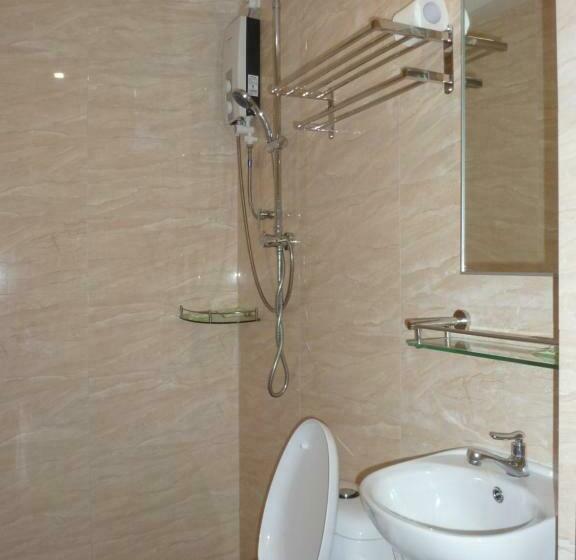 Quarto Quádruplo Deluxe, Hong At Jonker Street