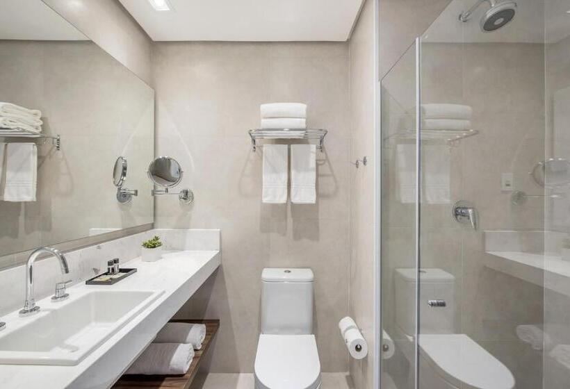 חדר סטנדרט לשלושה, Intercity Pátio Pinda