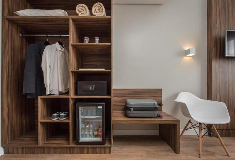 חדר סטנדרט לשלושה, Intercity Pátio Pinda