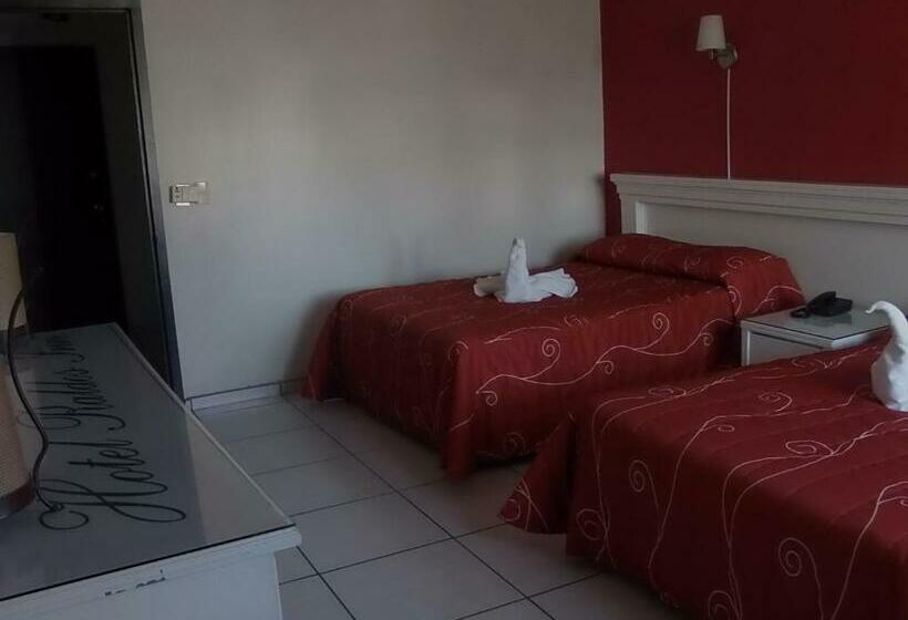 חדר סטנדרט שתי מיטות זוגיות, Raldos Inn