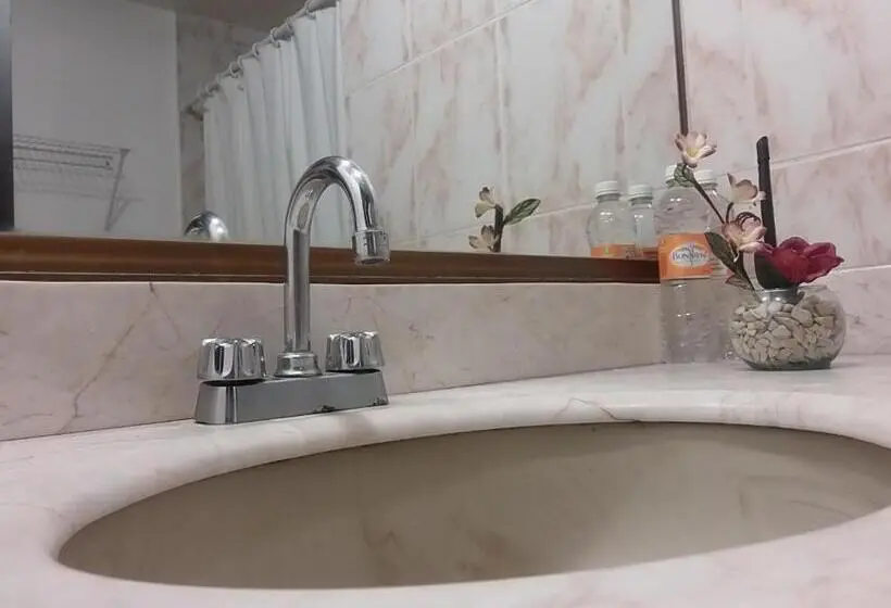 Deluxe-huone King-vuode, Raldos Inn