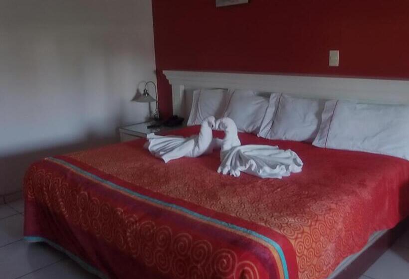 חדר דחוקס עם מיטת קינג, Raldos Inn