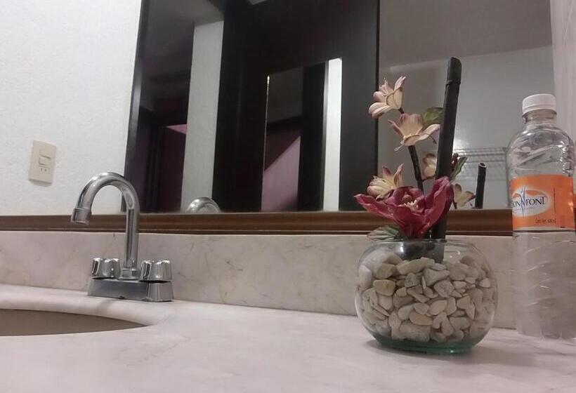 חדר סטנדרט יחיד, Raldos Inn