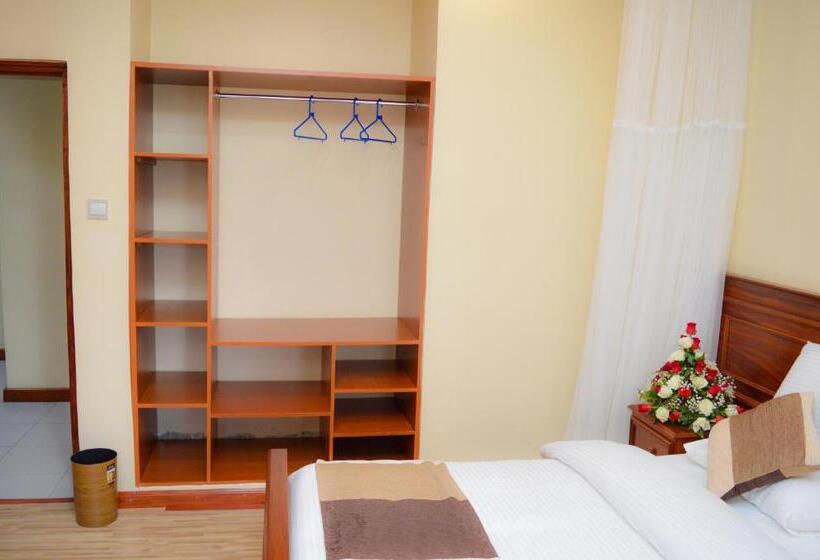 اتاق اجرایی, Red Ruby