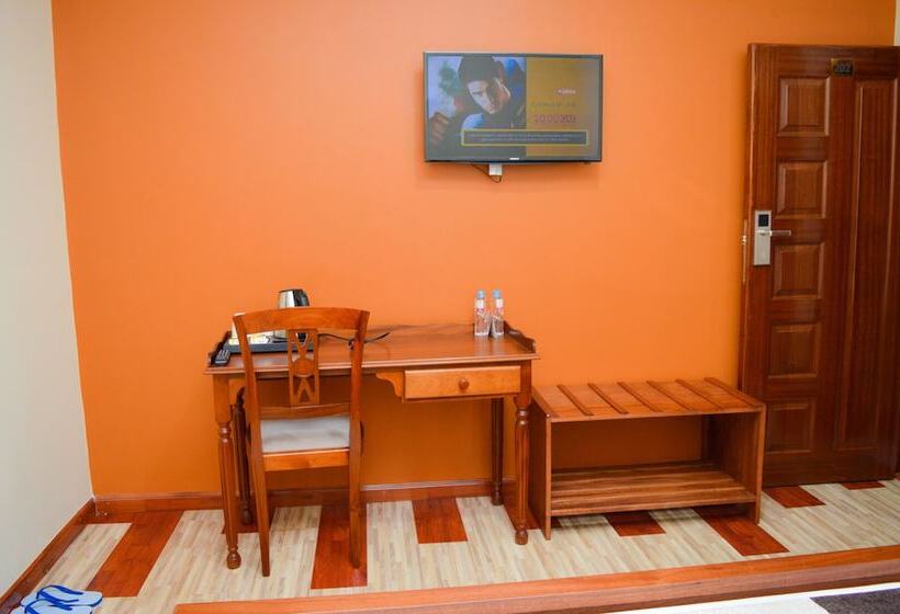 اتاق استاندارد, Red Ruby