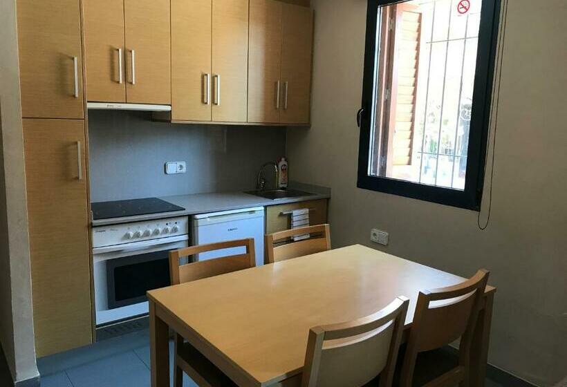 דירת שלושה חדרים, El Castellet Fanzara