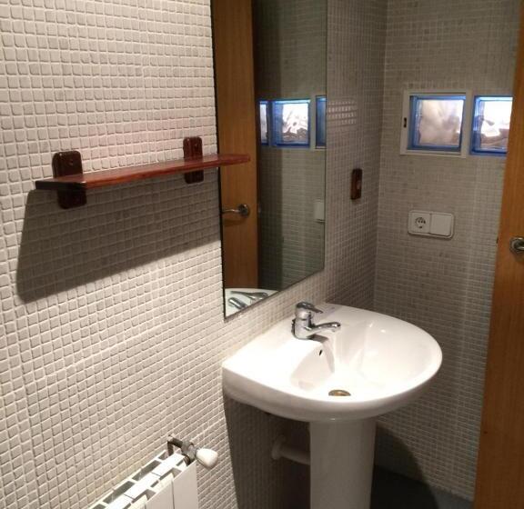 דירת שלושה חדרים, El Castellet Fanzara