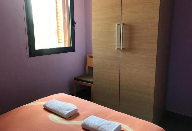 דירת שלושה חדרים, El Castellet Fanzara