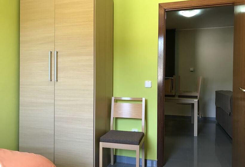 דירת שני חדרים, El Castellet Fanzara