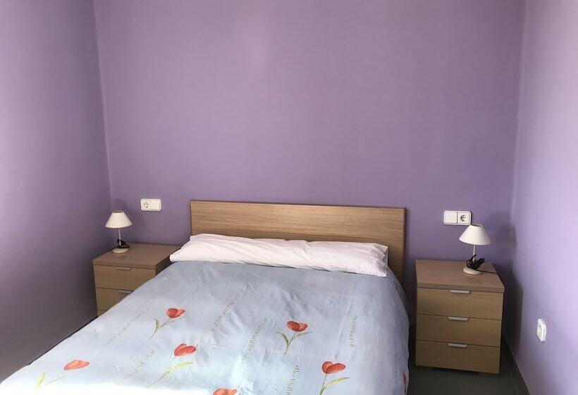 דירת שלושה חדרים, El Castellet Fanzara