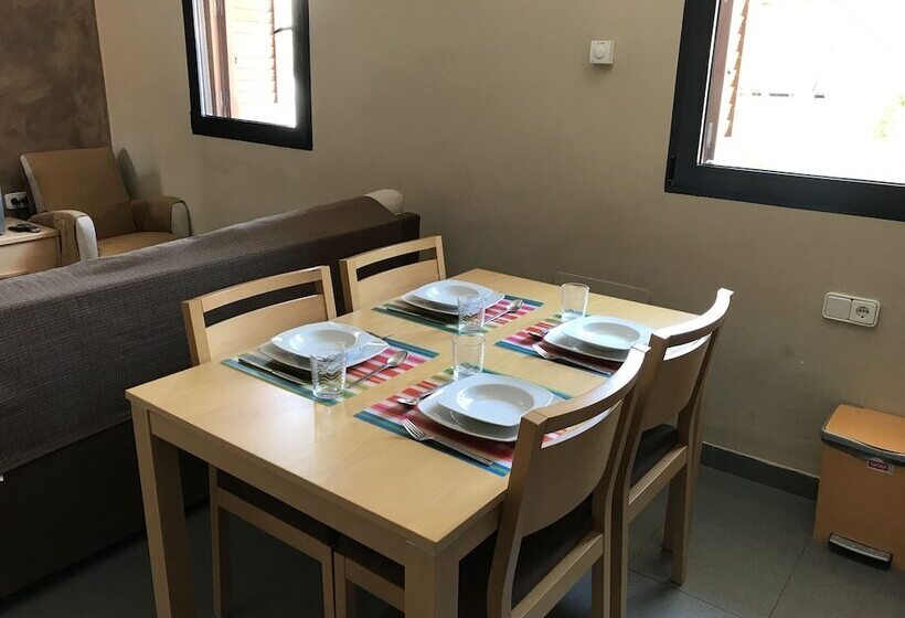 דירת שני חדרים, El Castellet Fanzara