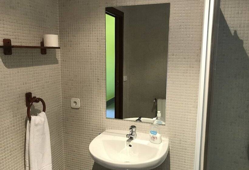 דירת שני חדרים, El Castellet Fanzara