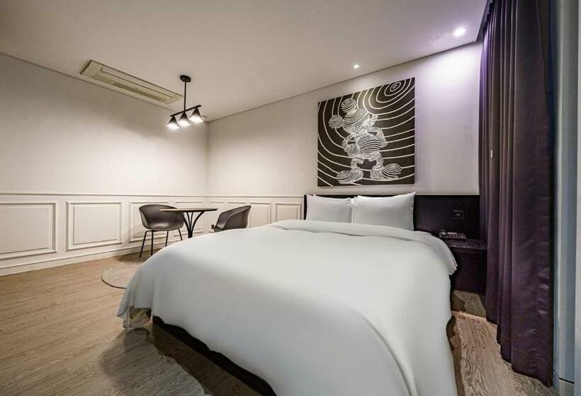 Quarto deluxe, The Designers Cheongnyangni