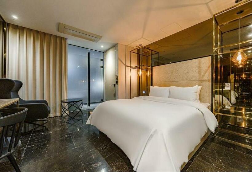 Quarto deluxe, The Designers Cheongnyangni