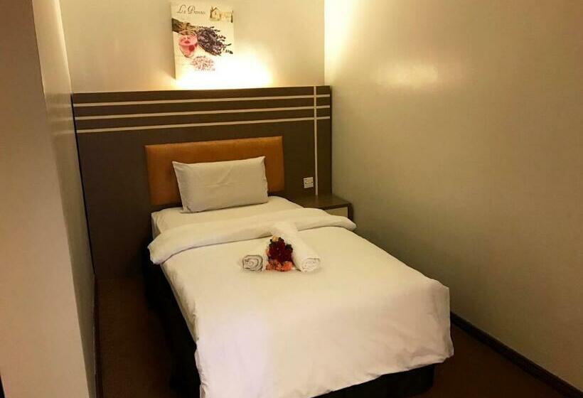 デラックスファミリールーム, The Landmark