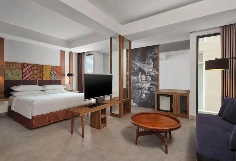 Suite King Bed